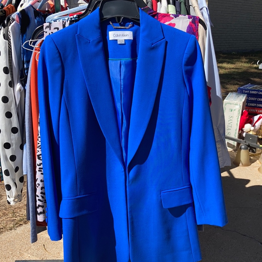 Women Calvin Klein suit separate size 2 in person only